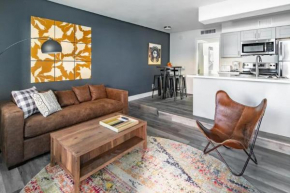 Gorgeous CozySuites in Camelback w pool parking #340